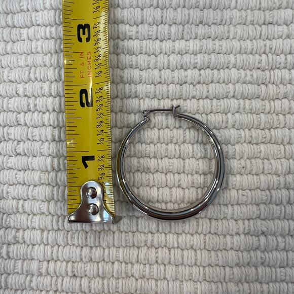 NWT J. Crew Silver Thick 1 1/2" Hoop Earrings - Picture 5 of 6
